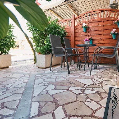 Apartment Carmen Trogir Exterior photo