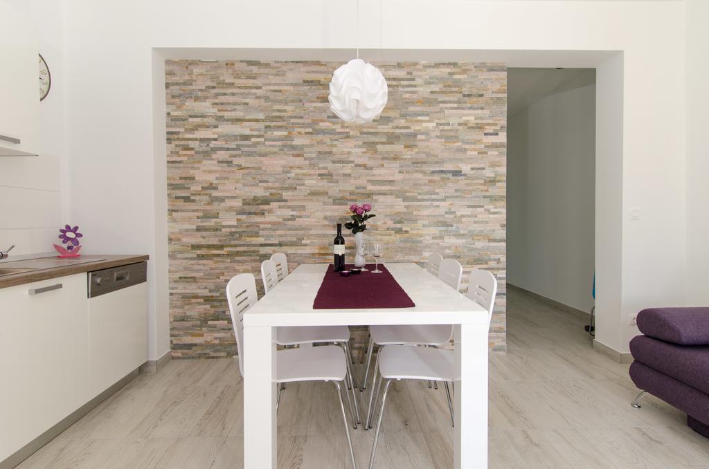 Carmen Apartament *